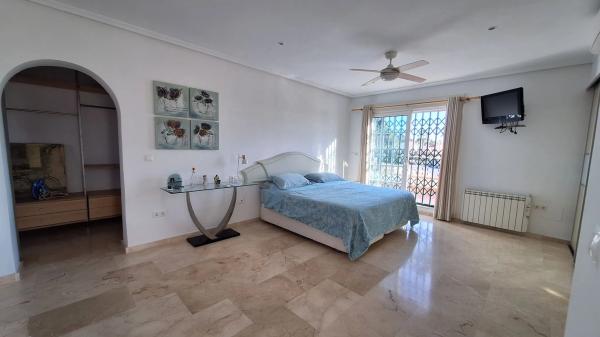 Casa independiente en avenida el Ras Gran, 10