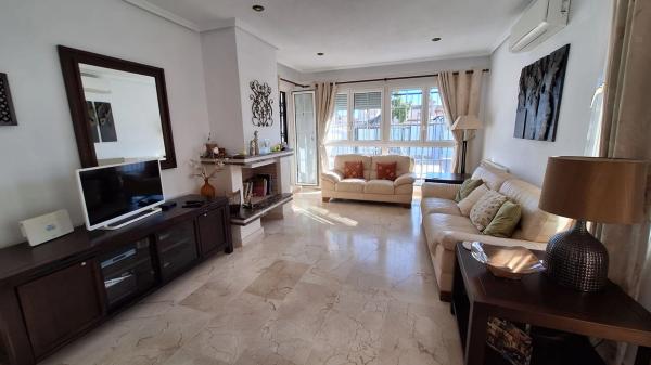 Casa independiente en avenida el Ras Gran, 10