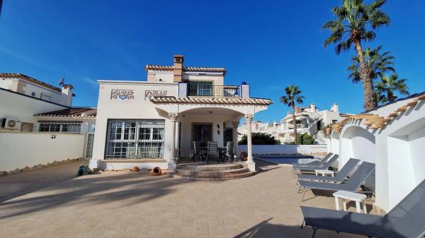 Casa independiente en avenida el Ras Gran, 10