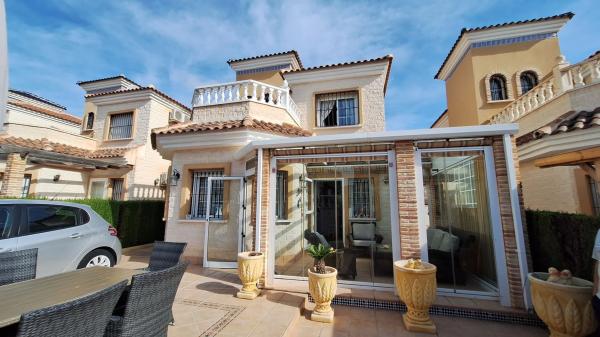 Casa independiente en avenida Joaquín Chapaprieta, 56