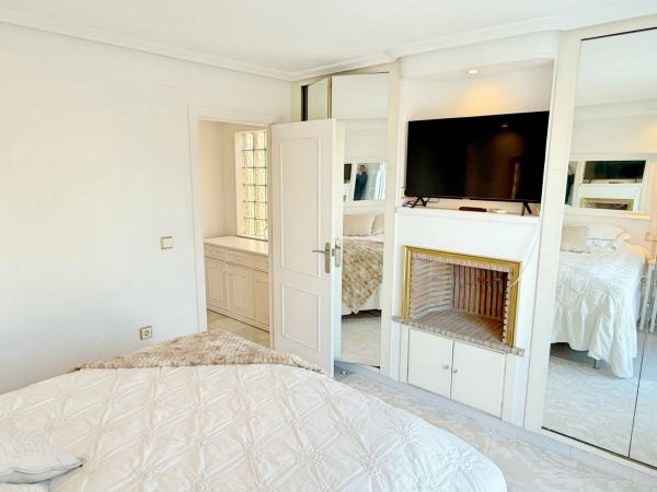 Chalet adosado en CL Paris, 48