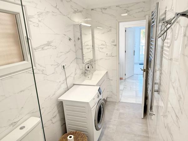 Chalet adosado en CL Paris, 48