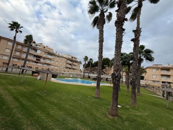 Piso en avenida de Cervantes, 138