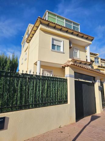 Chalet pareado en avenida d'Espanya, 44