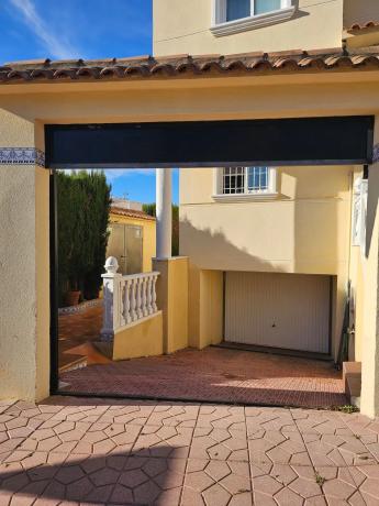 Chalet pareado en avenida d'Espanya, 44