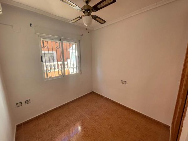 Chalet en Los Montesinos