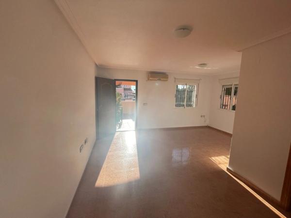 Chalet en Los Montesinos