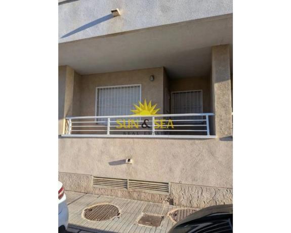 Piso en Los Montesinos