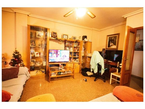 Piso en Los Montesinos