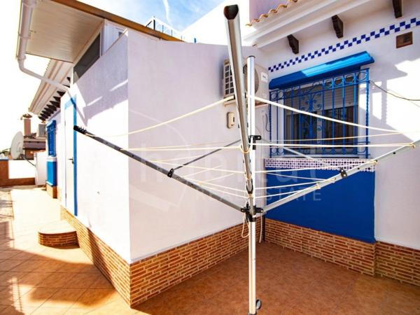 Casa independiente en calle Amapola