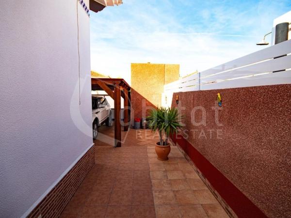 Casa independiente en calle Amapola