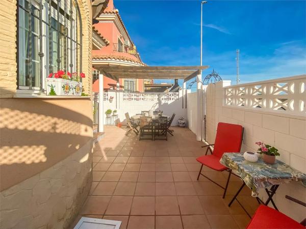 Casa independiente en calle Almendro