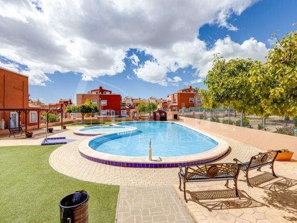 Piso en avenida Riegos de Levante, 2