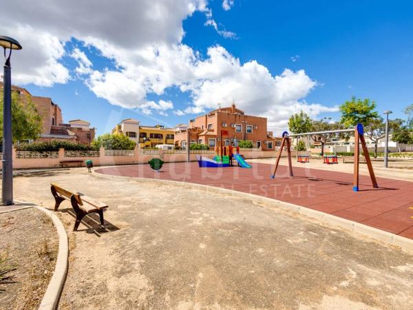 Piso en avenida Riegos de Levante, 2