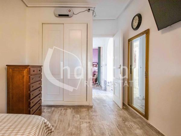 Chalet adosado en calle Taray, 12