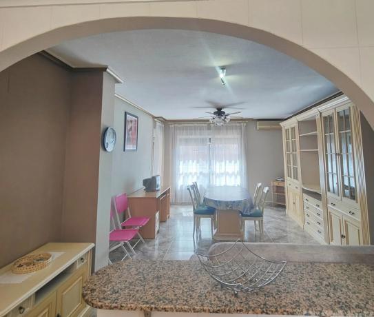 Piso en calle Diego Montesinos