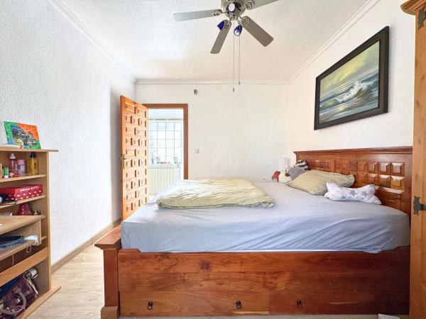 Casa independiente en calle Naranjo