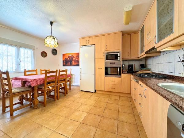 Casa independiente en calle Naranjo