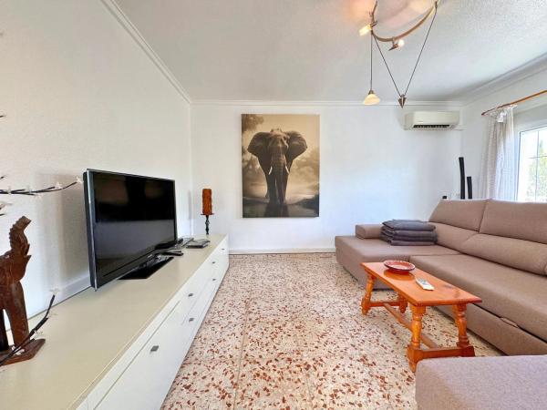 Casa independiente en calle Naranjo