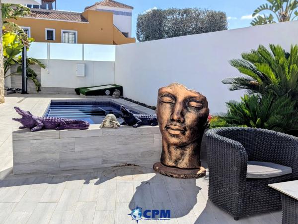 Chalet adosado en CL Herreda La, 37