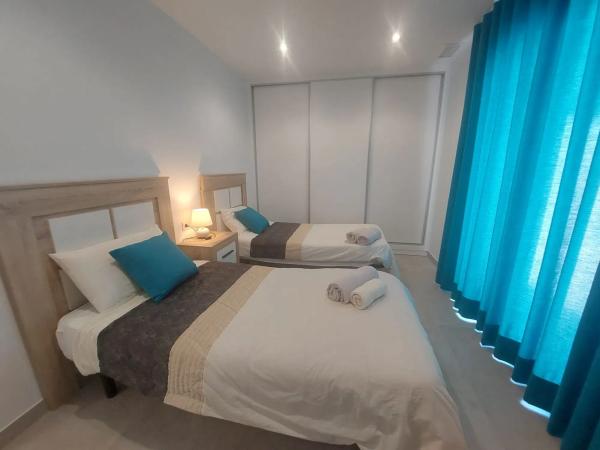 Chalet pareado en calle Clavellina, 9