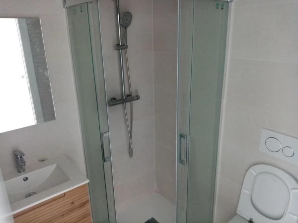 Chalet pareado en calle Clavellina, 9