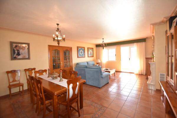 Chalet en Los Montesinos