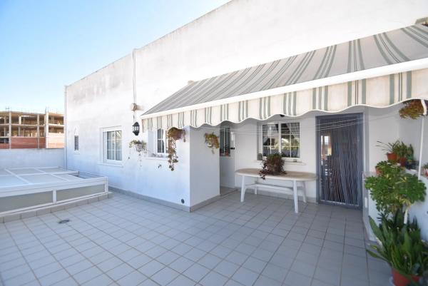 Chalet en Los Montesinos