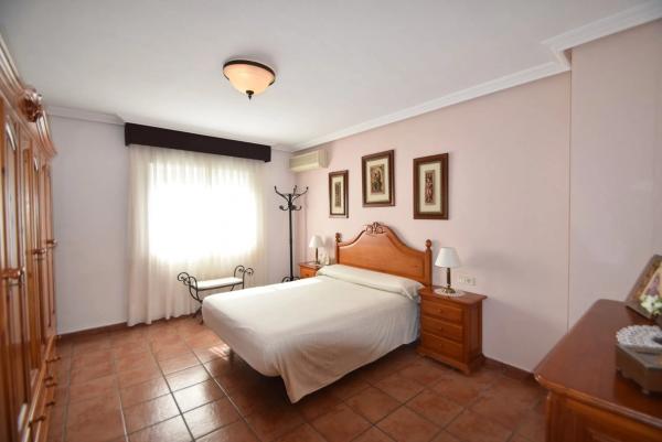 Chalet en Los Montesinos