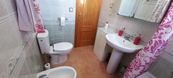 Chalet adosado en CL Romero