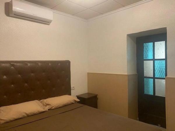 Chalet pareado en calle Capitán Cortés