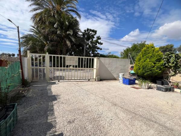 Chalet pareado en Los Perez