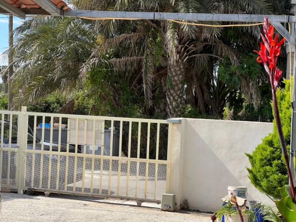 Chalet pareado en Los Perez