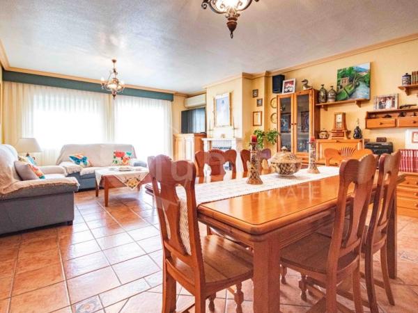 Chalet adosado en calle Limonero, 2 -4