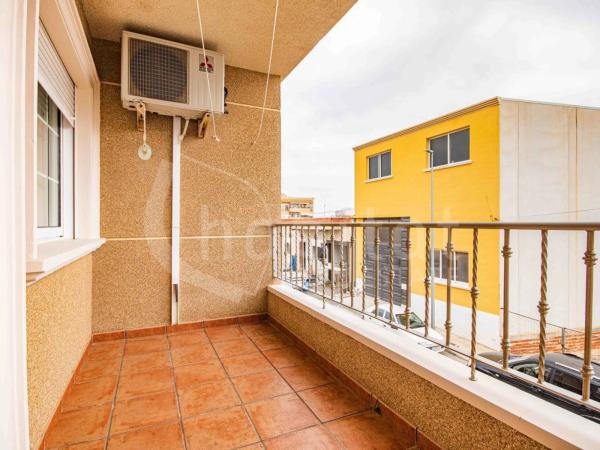 Chalet adosado en calle Limonero, 2 -4