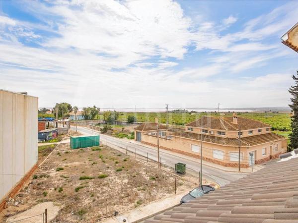 Chalet adosado en calle Limonero, 2 -4