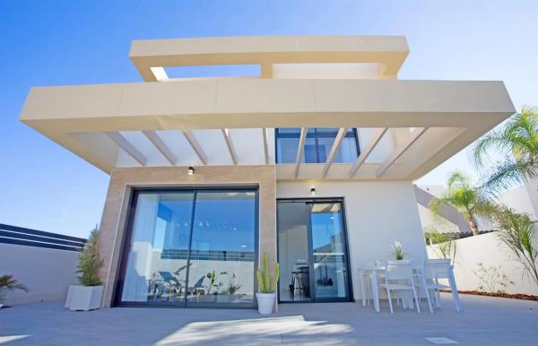 Chalet en Los Montesinos