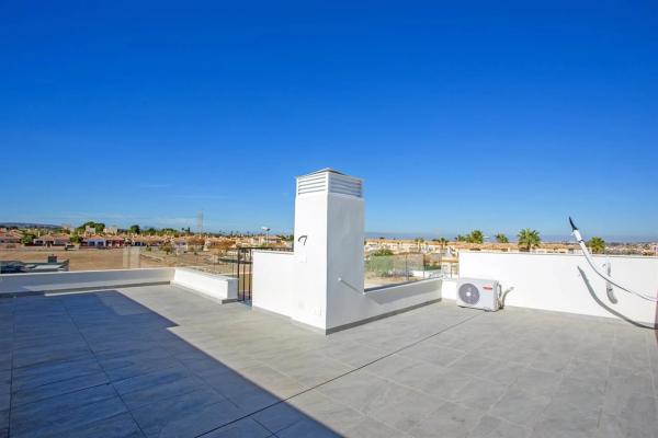 Chalet en Los Montesinos