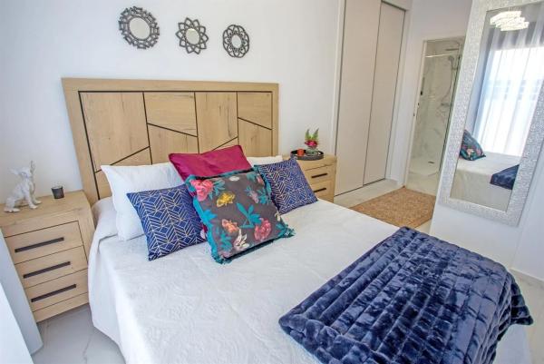 Chalet en Los Montesinos