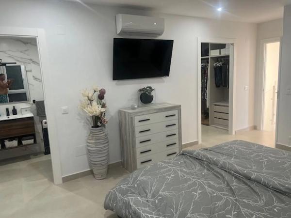 Casa independiente en calle Mandarino, 17