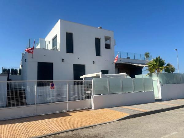 Casa independiente en calle Mandarino, 17