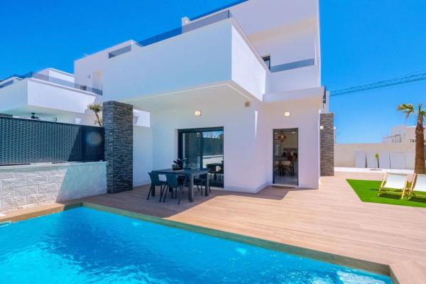 Casa independiente en calle Anacardo s/n