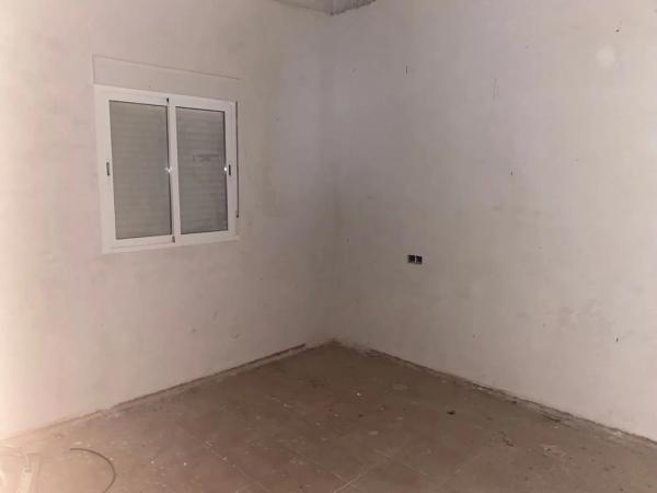 Chalet adosado en calle Orihuela, 12