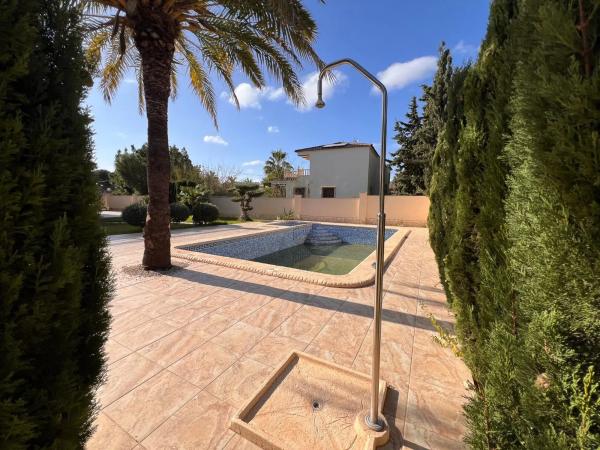 Casa independiente en calle Jaloque, 3