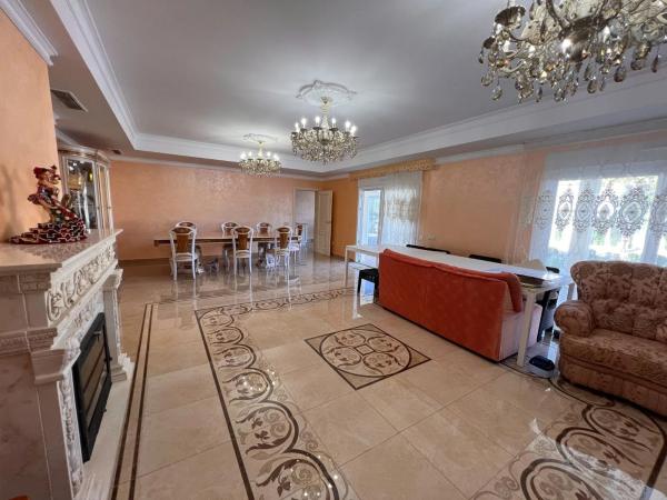 Casa independiente en calle Jaloque, 3