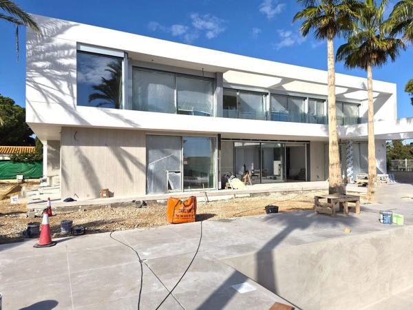 Casa independiente en calle Huracán, 8