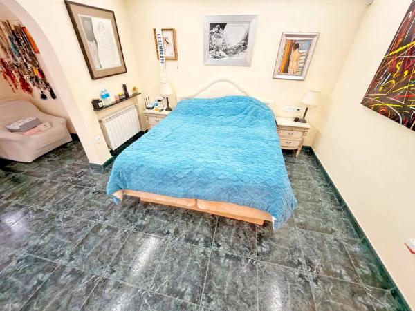 Casa independiente en avenida del Cabo