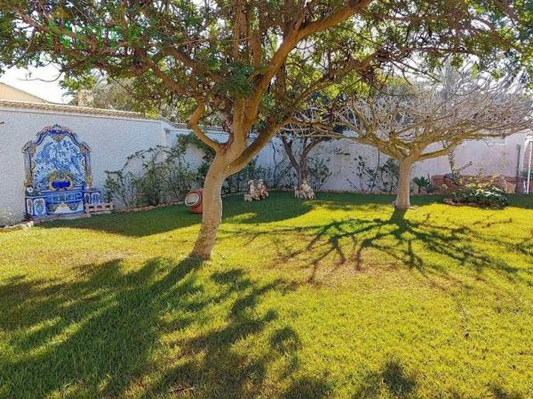 Casa independiente en calle la Quilla, 20 -32