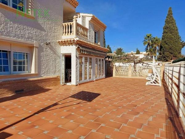 Casa independiente en calle la Quilla, 20 -32