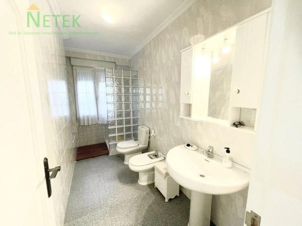 Casa independiente en calle la Quilla, 20 -32